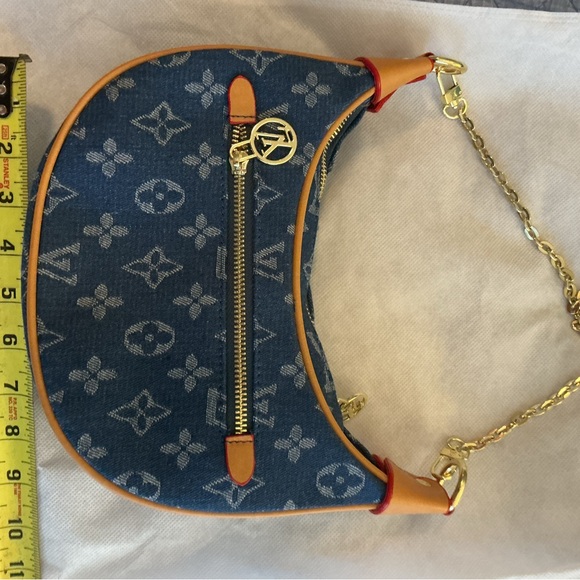 Source Unknown Denim Monogram Shoulder Bag with Gold Chain and shoulder strap - Picture 6 of 6